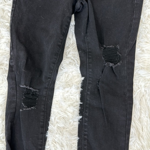 Distressed jeans - Picture 3 of 6